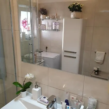아파트 In With Sea View, Terrace, Air Conditioning, Wifi 5063-1 Duće