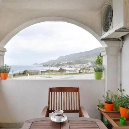 Apartment In With Sea View, Terrace, Air Conditioning, Wifi 5063-1